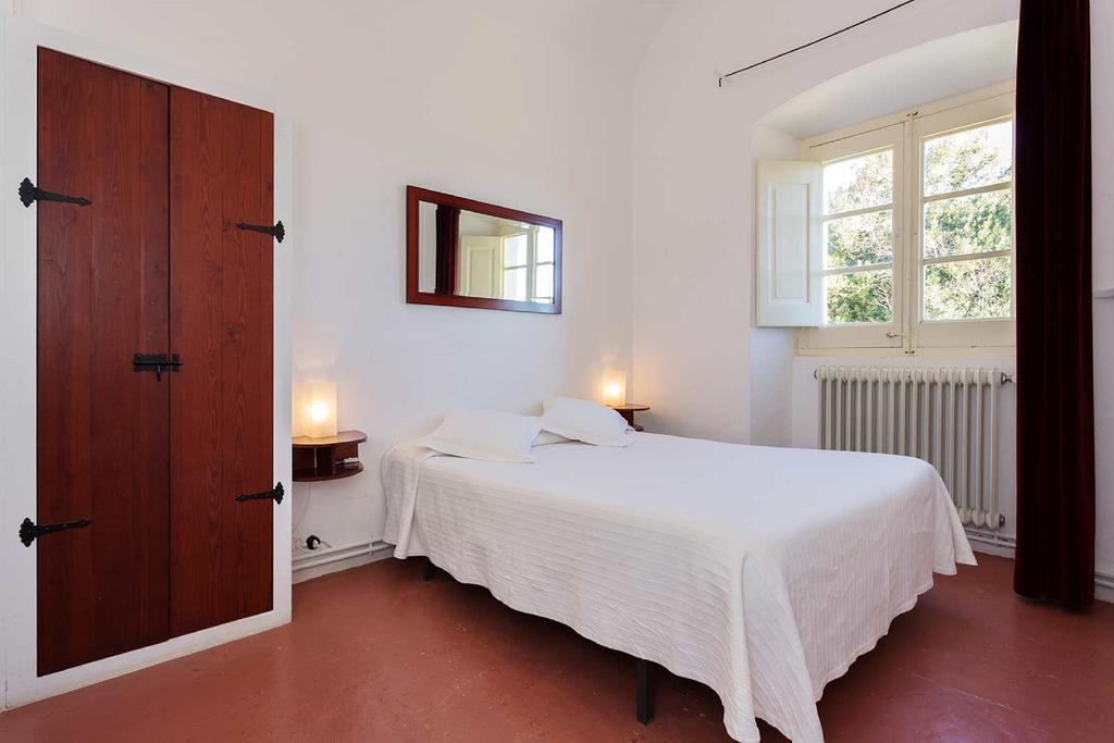 Can Felicia Hotel Beuda Room photo