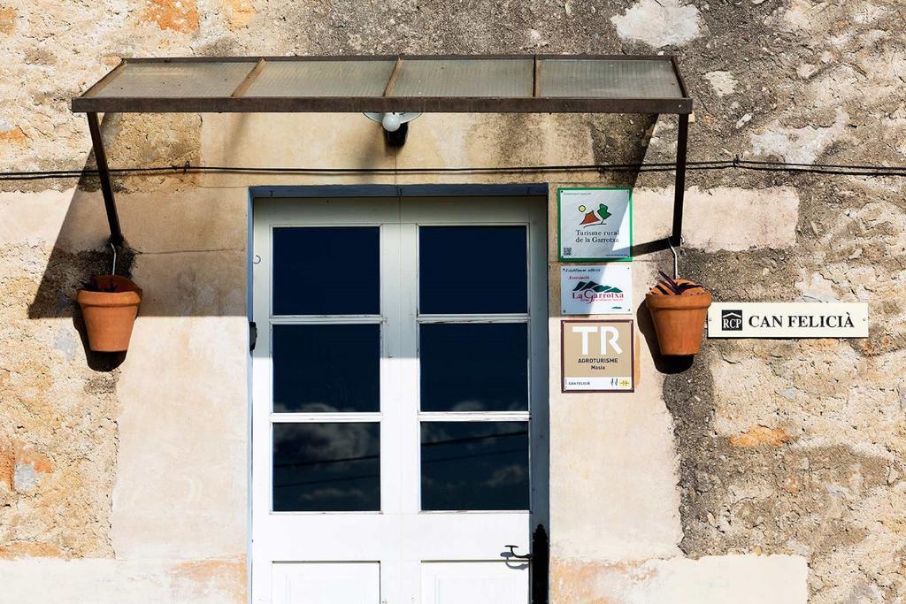 Can Felicia Hotel Beuda Exterior photo